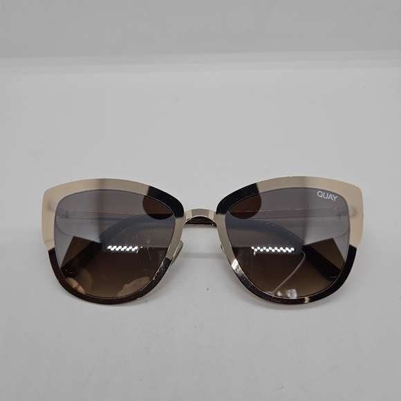 Quay Super Girl Silver and Gold Mirrored Cat-Eye Sunglasses flawed - Picture 1 of 10